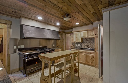 Remer House | Large, private lake property with lots of room! Perfect for families and groups