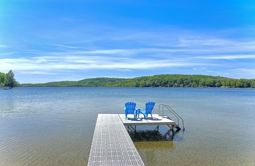 Central Lake House | Large Private Lakefront Home w/HOT TUB. SWIM/BOAT/SKI/RELAX! Open year-round!
