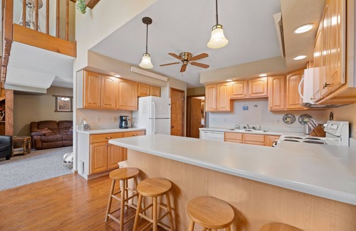 Lead House | Large private lot. Beautiful cabin with a stream and trout pond!