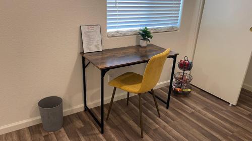 West Sacramento House | Large Private Room near Downtown Sac & Airport