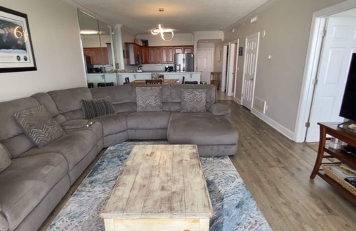 Long Beach Condo | LARGE, PRIVATE BALCONY with UNOBSTRUCTED VIEWS of the Gulf nOn Front Beach Rd!
