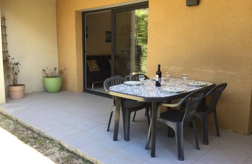Banyuls-sur-Mer Apartment | Large, quiet, air-conditioned apartment with small garden, 12-minute walk from the beach.