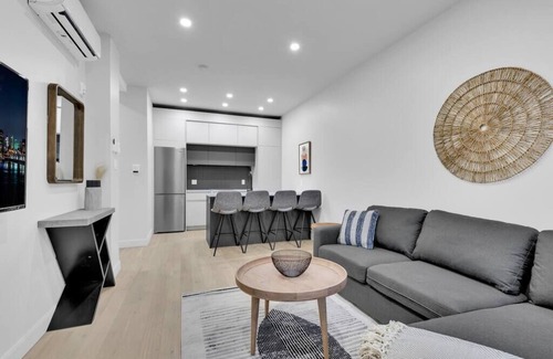 Southwest Condo | Large renovated 1 bedroom, king bed, sleep 4