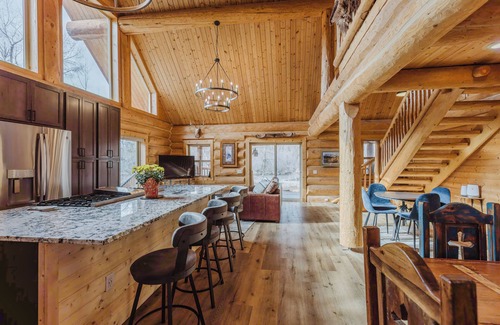 San Juan River Village House | Large Riverfront Home for Multi Family Groups