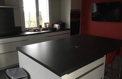 Buros House | Large room, free wifi and parking.