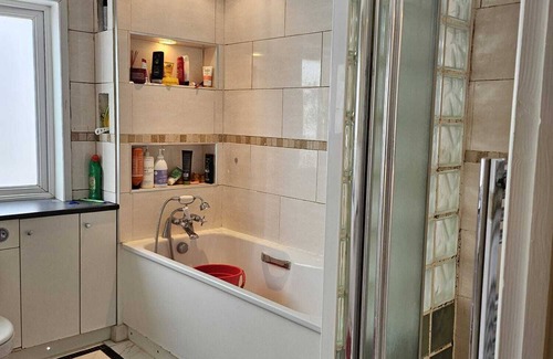 Wembley Central House | Large room near wembley stadium. 3 min walk to stadium. Awesome location