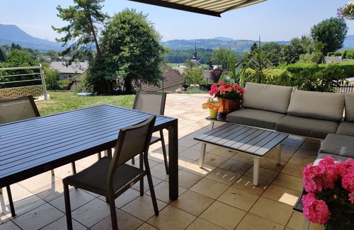 Viuz-la-Chiesaz Ski Chalet | Large Savoyard chalet. 15 mn from Lake Annecy at the foot of the Semnoz ski resort.