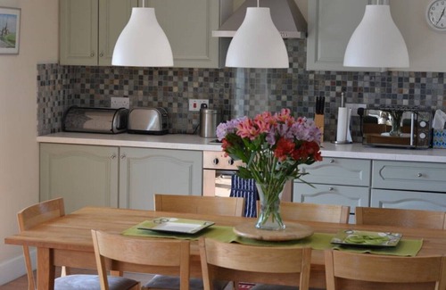 St Monans House | Large seaside family home (new games room) coastal path Elie and St.Monans Fife
