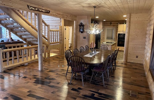 Double Springs House | Large six-bedroom log home w/private boat ramp, dock, movie room and pool room.