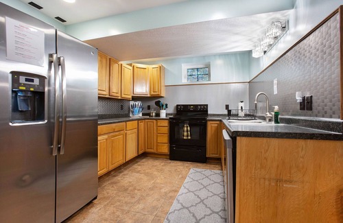 Byron Center House | Large Space, Comfy and Spacious