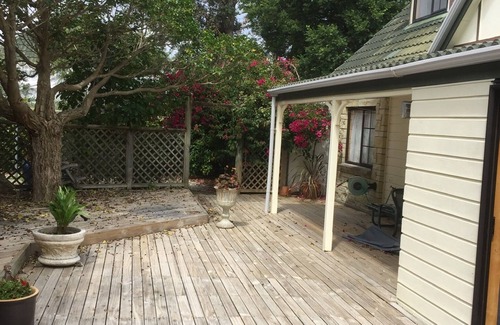 Waikanae House | Large spacious family home 3 minutes drive to beach