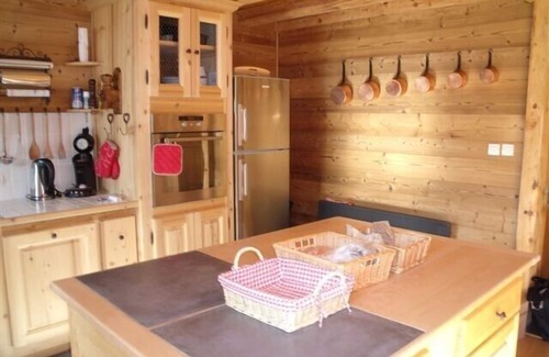 Entremont Ski Chalet | LARGE & SPACIOUS FAMILY CHALET 200m² - 5 bedrooms - 10 pers. nearby. La Clusaz