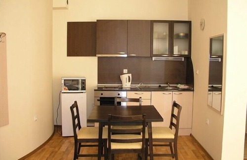 Varna Apartment | Large spacious ground floor poolside apartment