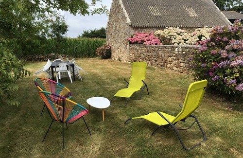 Cleden-Cap-Sizun House | Large stone house 500 m from the sea and hiking trails