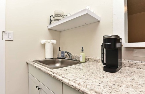 Winter Garden Apartment | Large Studio Apartment Downtown