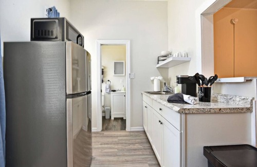 Winter Garden Apartment | Large Studio Apartment Downtown