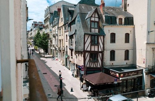 Downtown Angers Apartment | Large studio apartment in the heart of Angers - 2 people