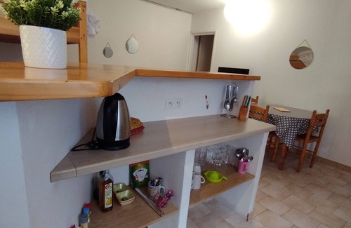 Sarrola-Carcopino House | Large studio on the ground floor of a villa at the entrance to Ajaccio