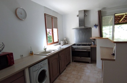 Sarrola-Carcopino House | Large studio on the ground floor of a villa at the entrance to Ajaccio