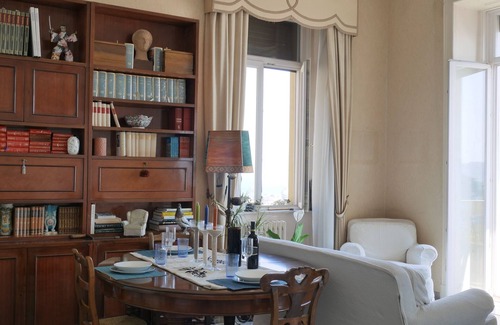 Vittorio Emanuele Apartment | Large Studio - Very Light & Airy - Balcony - Stunning Sea Views - Wi-Fi