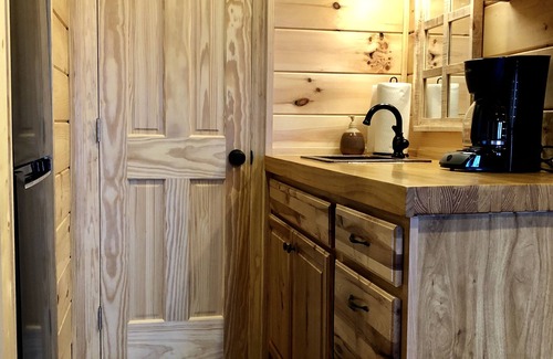 Vesta Cabin | Large, Stunning Cabin with Breathtaking View of Piedmont, Pilot Mountain