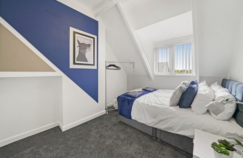 Oadby Condo | Large Stylish Duplex in Central Leciester