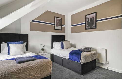 Oadby Condo | Large Stylish Duplex in Central Leciester