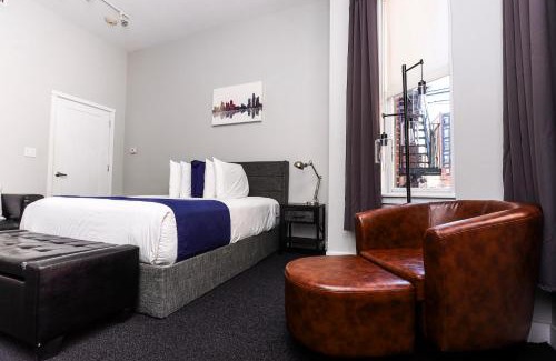 Back Bay Apartment | Large Stylish Newbury Street Studio w/Kitchen