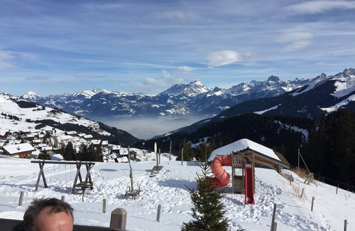 Morzine Apartment | Large sunny and bright 2 bed Apartment