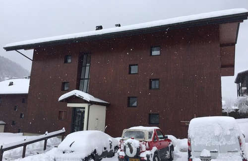 Morzine Apartment | Large sunny and bright 2 bed Apartment