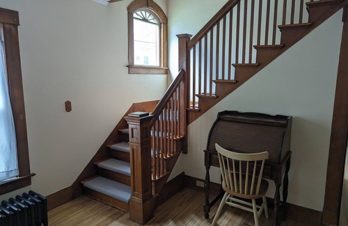 Brattleboro House | Large Sunny Downtown Artisanal Vermont Home w/Porch, Private Chef, and Fire Pit
