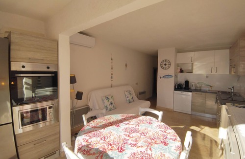 Port Grimaud Apartment | Large sunny terrace, internet, air conditioning and garage