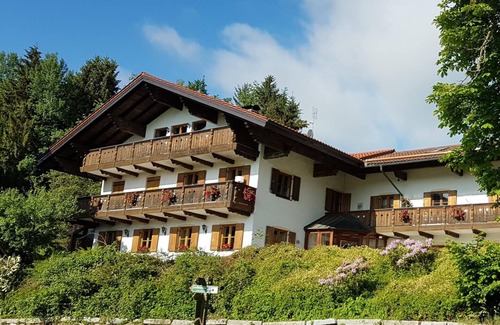 Ruhmannsfelden Apartment | Large Teisnach Suite with a fantastic view over the Teisnachtal valley