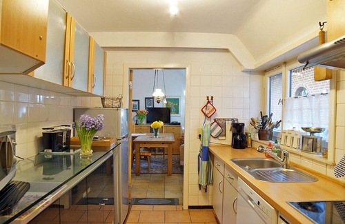 Hechthausen House | Large thatched house with garden and jetty directly on the Oste river