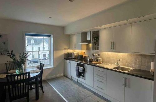 Wallingford Apartment | Large town centre apartment with parking
