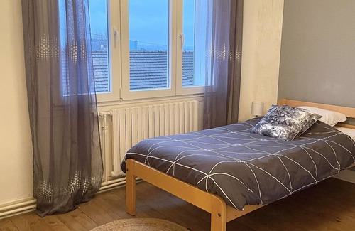 Charleville-Mezieres House | Large town house