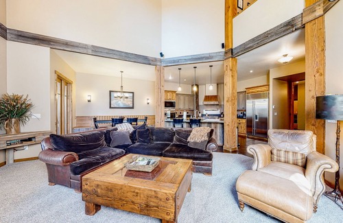McCall House | Large townhome with outdoor kitchen, open-air fireplace & mountain views