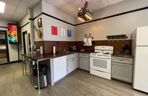 Pineville Condo | Large trail riders' retreat with personality, sleeps 12, minutes from trails