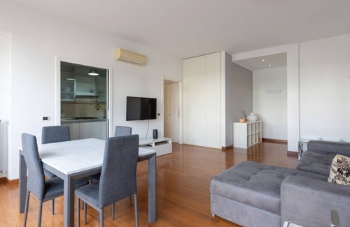 Tre Torri Apartment | Large two-room apartment City Life - Mirable PM