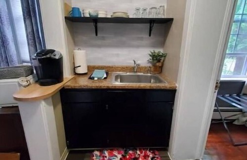 Auburn Apartment | Large Upper 1 bedroom apartment, pet friendly
