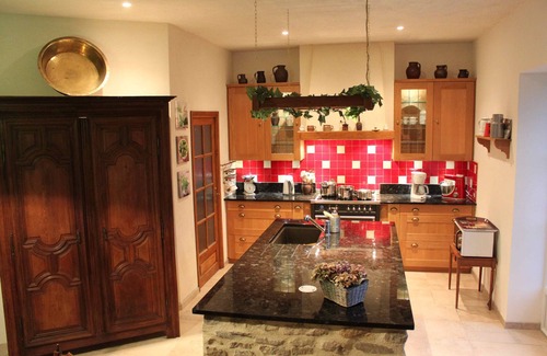 Amaye-sur-Orne Cottage | large, upscale, 5-star charming cottage, 475 m2, 15 people