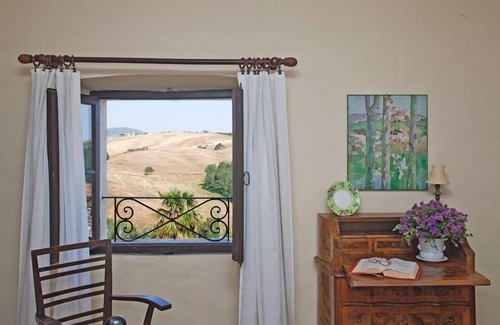 San Giovanni d'Asso Villa | Large vacation villa rental in San Giovanni d'Asso