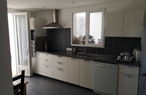 Mane Apartment | Large vacation apartment