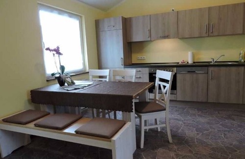 Lutzelbach Apartment | Large vacation apartment ground floor - Ferienwohnungen Zeltnerhof