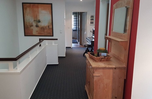 Holdorf Apartment | Large vacation apartment, quiet, on a farm with ponies and horses, near Dümmer See