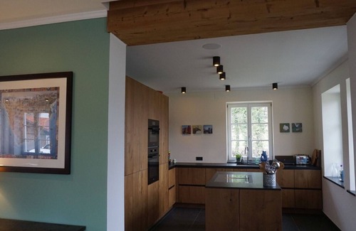 Gmain Apartment | Large vacation home 300sqm, 4 bedrooms, balcony and garden