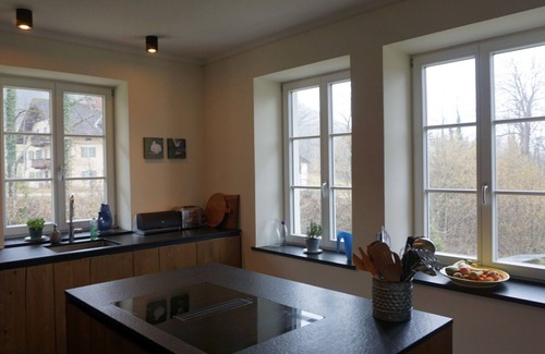 Gmain Apartment | Large vacation home 300sqm, 4 bedrooms, balcony and garden