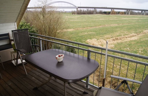 Heiligenstedten Apartment | Large vacation apartment