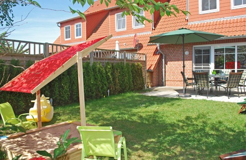 Muritz House | Large vacation home for families with dog, WLAN, 300m to the Müritz