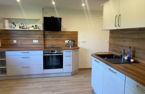 Lengefeld Apartment | Large vacation apartment right next to Rauenstein Castle